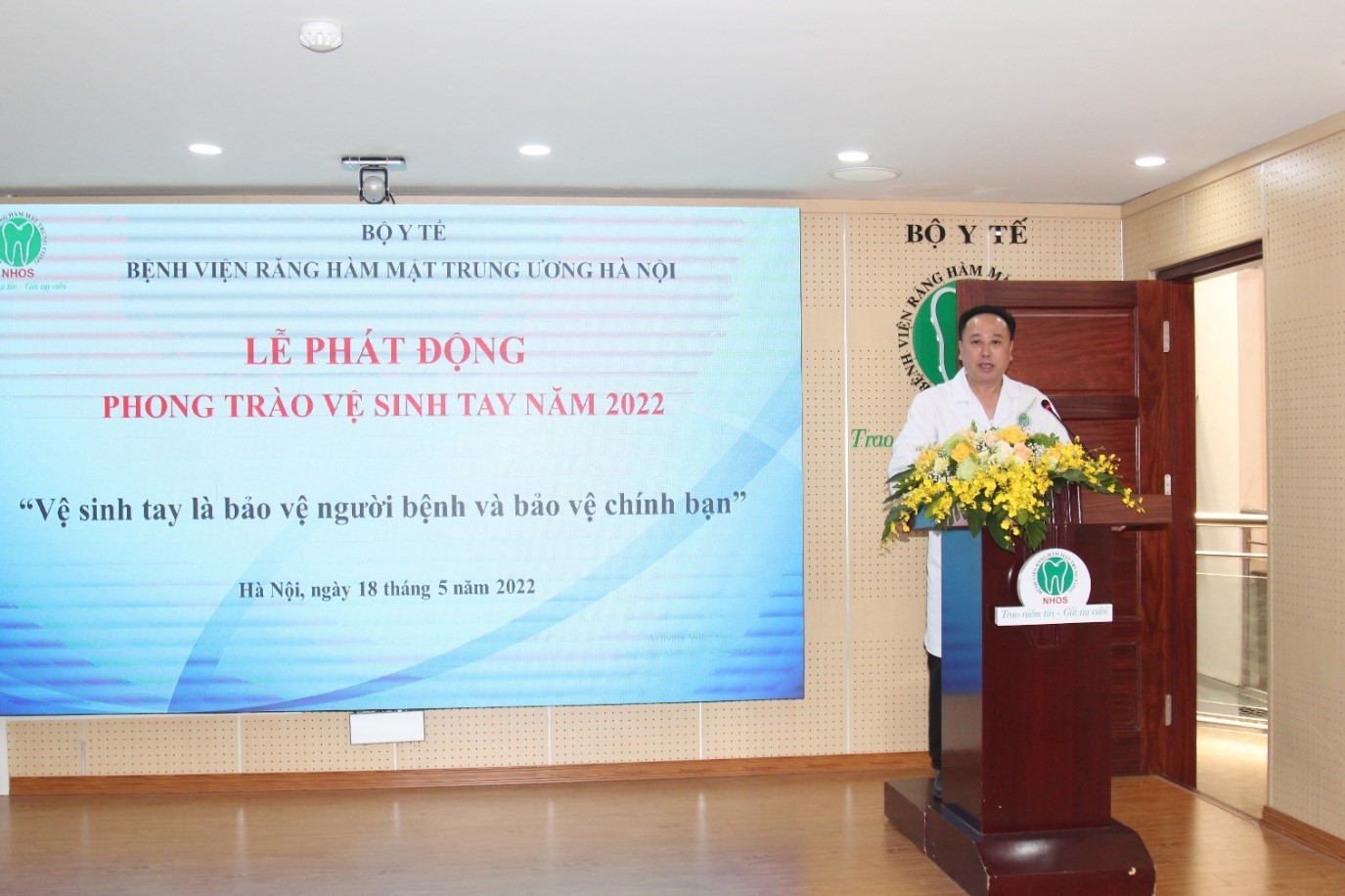 PGS.TS. Trần Cao Bính, Giám đốc Bệnh viện phát biểu tại Lễ phát động